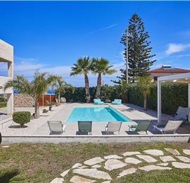 3 bedroom villa with pool, Alcamo, sleeps 5-6